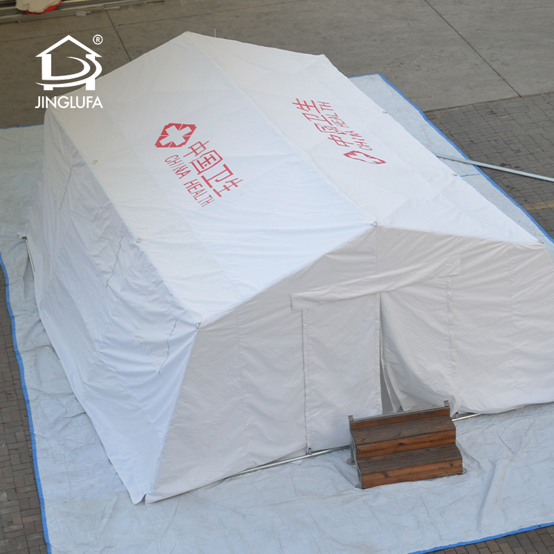 Khemah dengan bingkai logam